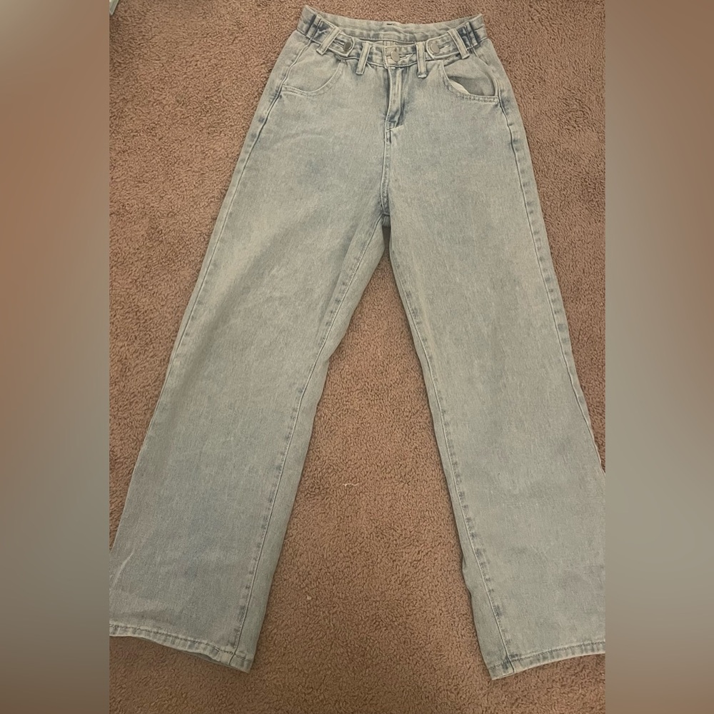 Yesstyle K-fashion Lightweight Wide Leg Jeans with Adjustable Waist Petite